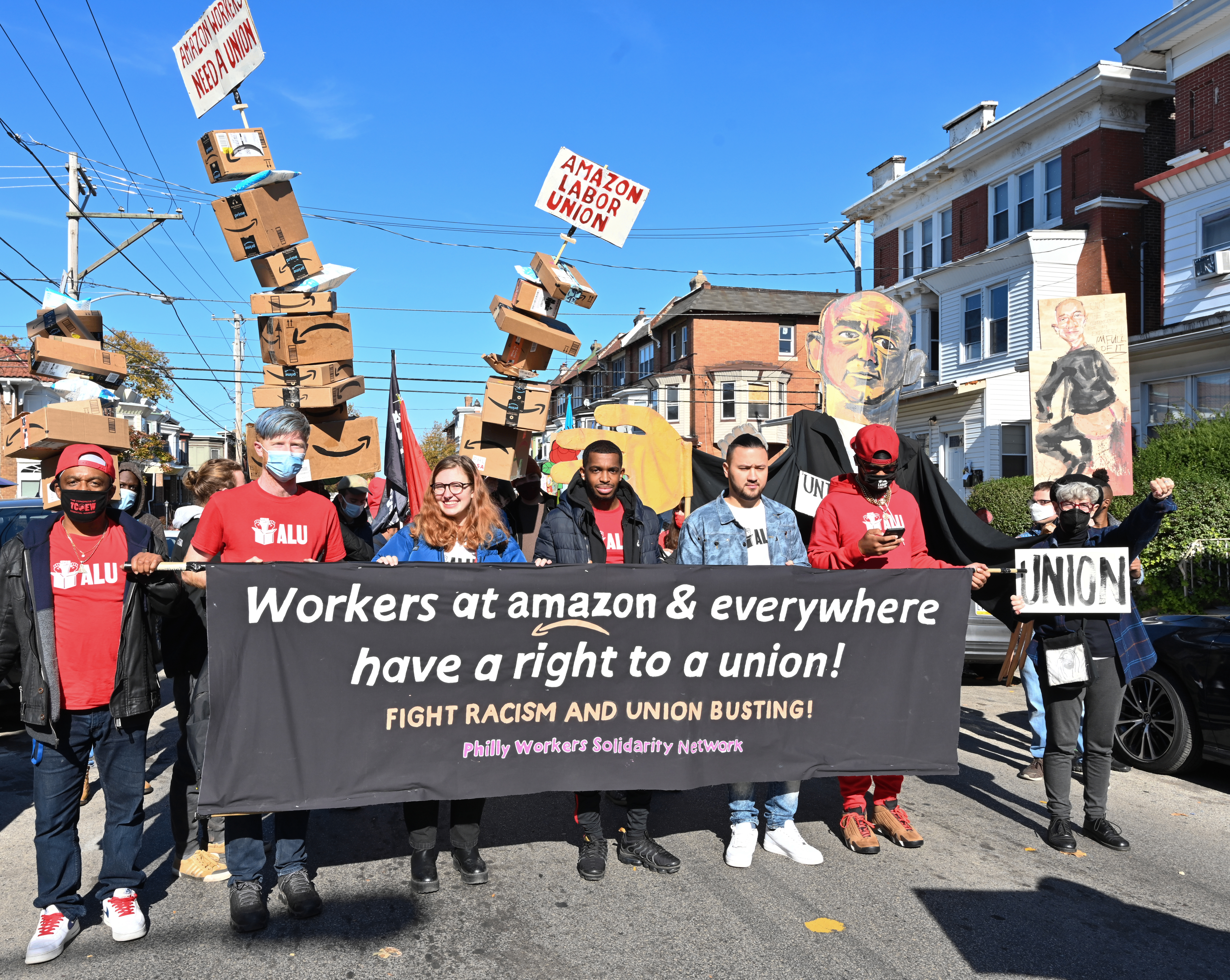 Image showing Amazon workers protesting their lack of ability to unionize